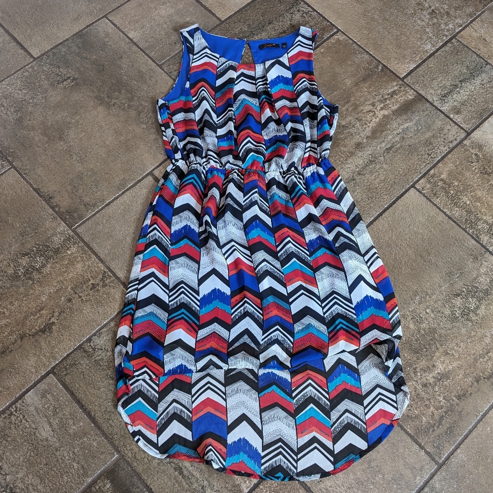 Dex Resort Wear Wrinkle Resistant Sleeveless Light Weight Summer Dress Size M